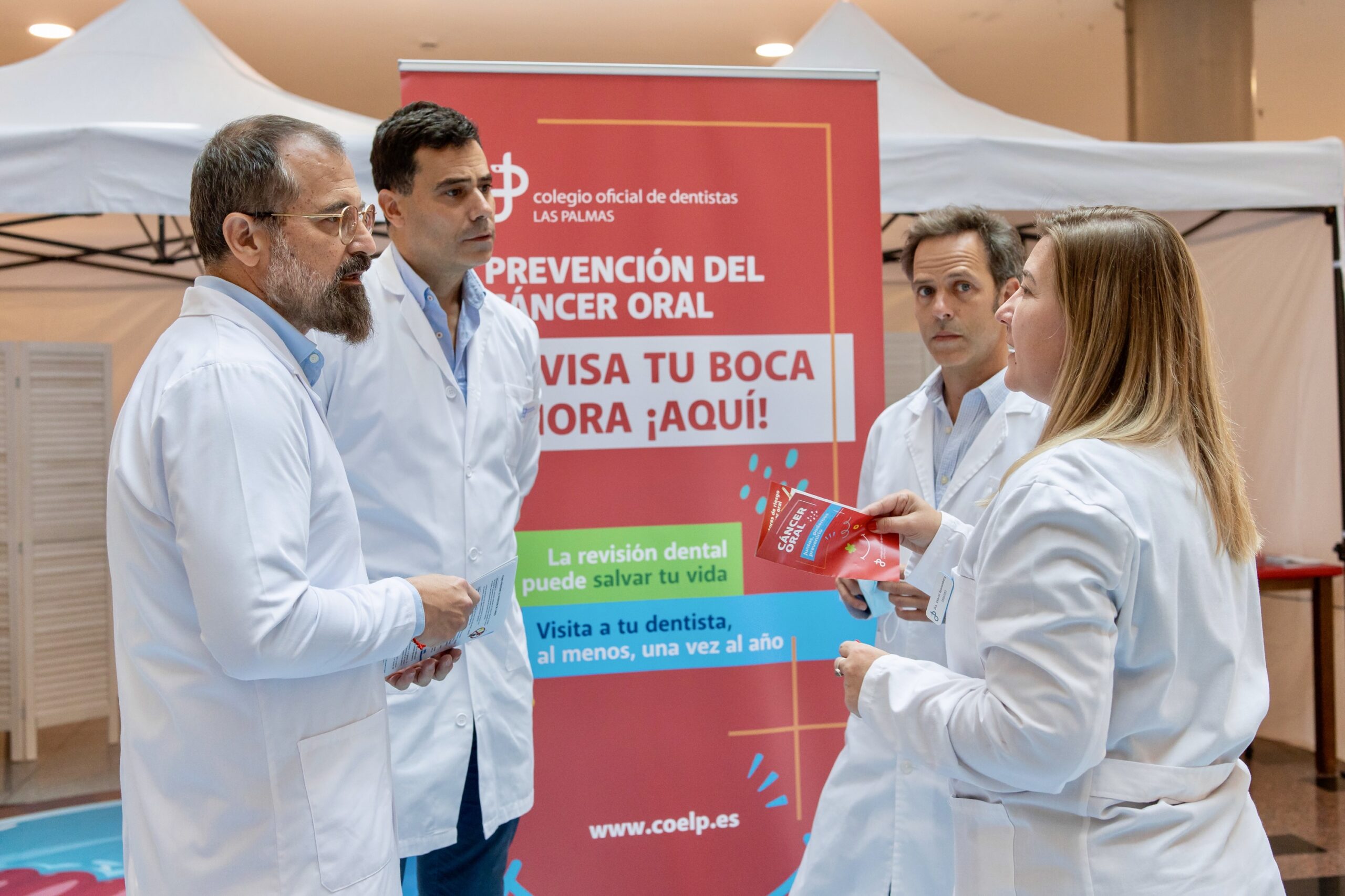 100 personas acuden en Fuerteventura a las revisiones gratuitas para la prevención del cáncer oral